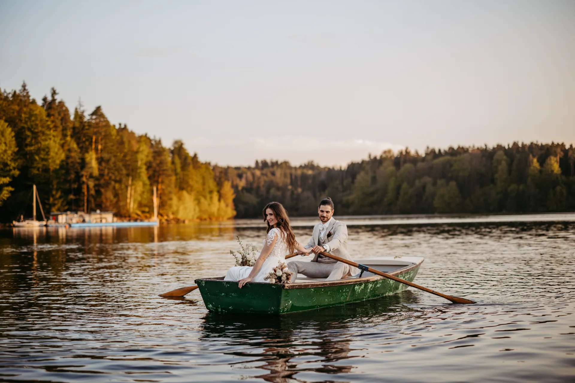Brautpaar auf dem Stausee Ottenstein im Waldviertel