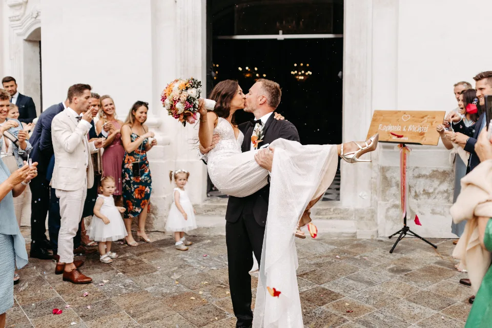 trauungsbereich bei einer hochwertigen Hochzeit